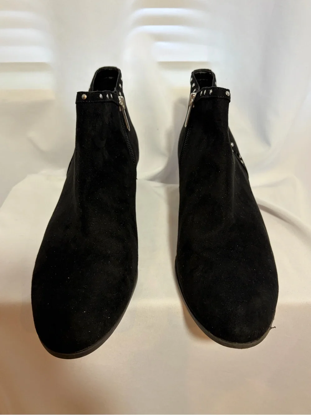CIRCUS BY SAM EDELMAN Black Studded Ankle Boots size 9